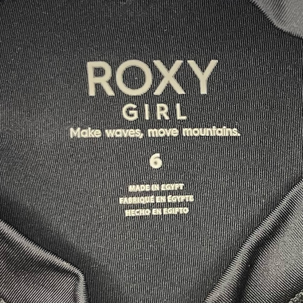 Roxy Girls' Whole Hearted Short Sleeve Rashguard surf shirt. UPF 50. NWT - Picture 3 of 5